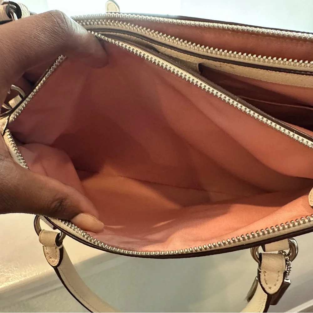 Coach bag *make me an offer!!! - Picture 10 of 10